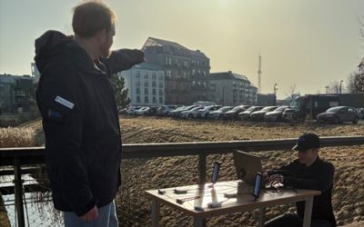 Tids­synkronisering och lokalisering i GNSS-förnekade miljöer med hjälp av möjlighetssignaler